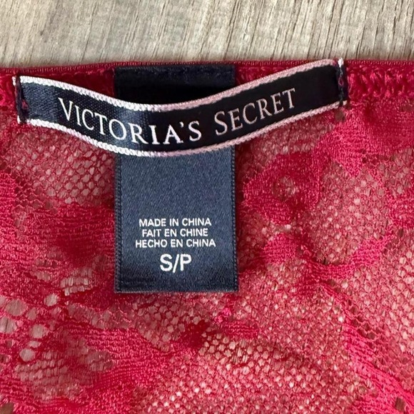 Victorias Secret Red Lace Long Sleeve Plunging V Neck Bodysuit S P - Picture 4 of 6